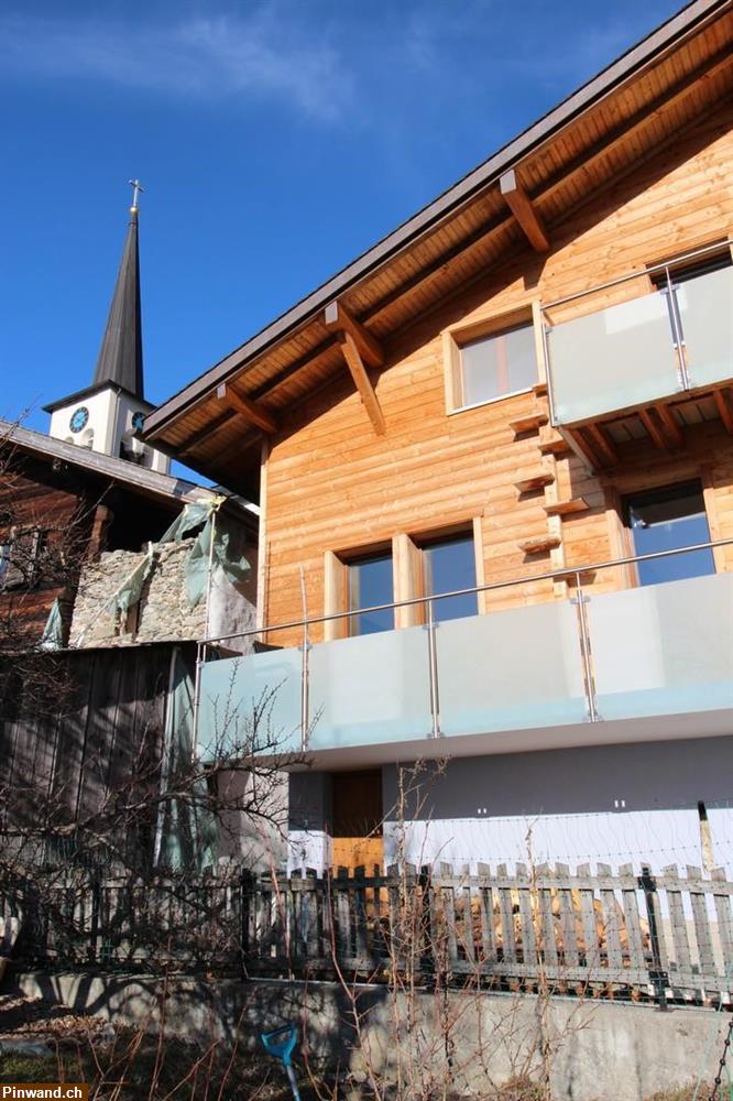 Bild 1: Exklusives, luxuriöses 5.5-Zimmer Chalet in erhobener, sonniger Lage im Wallis