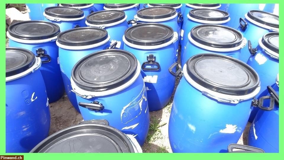 Bild 9: Blaue Kunststofffässer 120 Liter noch 59stk