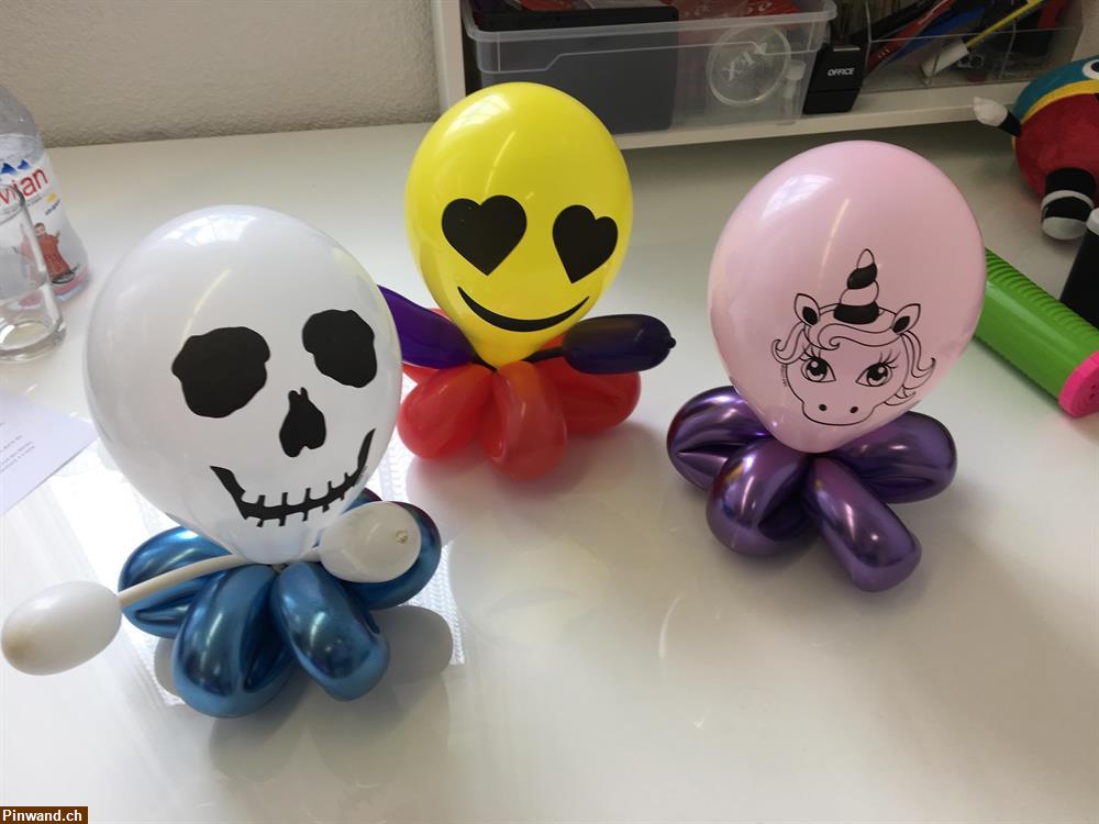 Bild 3: Ballonfiguren vom Ballonkünstler