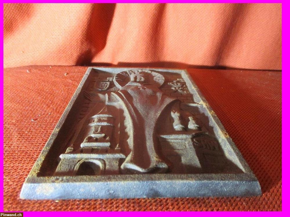 Bild 3: Eisengussplatte mit heiliger Patina zu verkaufen