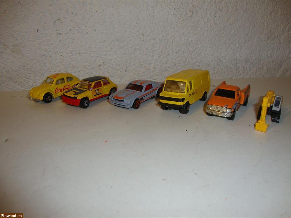 Bild 1: Diverse, alte Spielzeugautos zu verkaufen