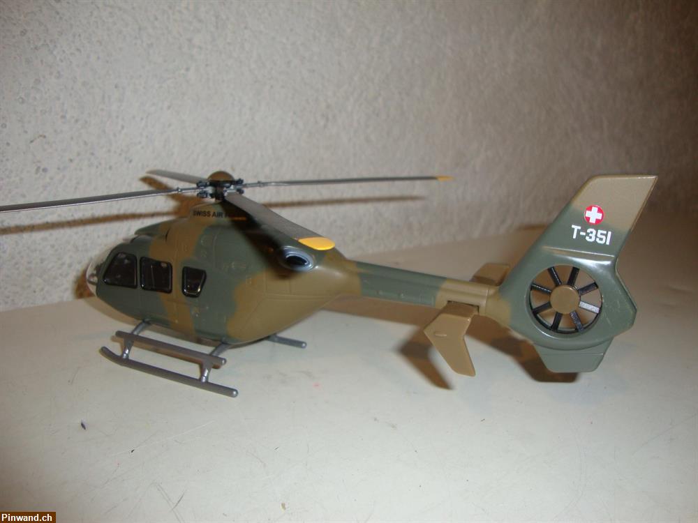 Bild 2: Modell Helikopter EC 635 Swiss Air Force zu verkaufen