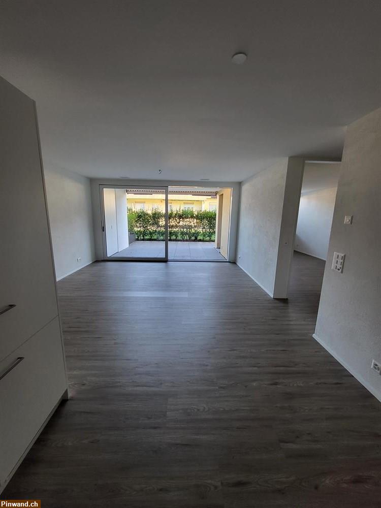 Bild 1: Moderne 2.5 Zi -Wohnung in Mönchaltorf ZH zu vermieten
