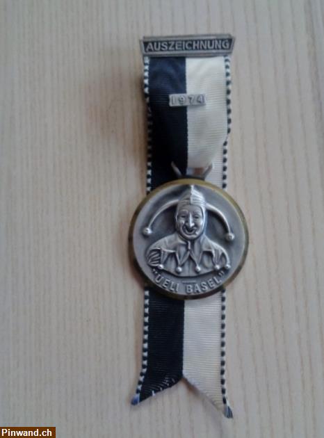 Bild 1: Medaille "Ueli" Basel / Hofnarr / 1974 zu verkaufen