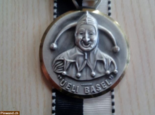 Bild 4: Medaille "Ueli" Basel / Hofnarr / 1974 zu verkaufen