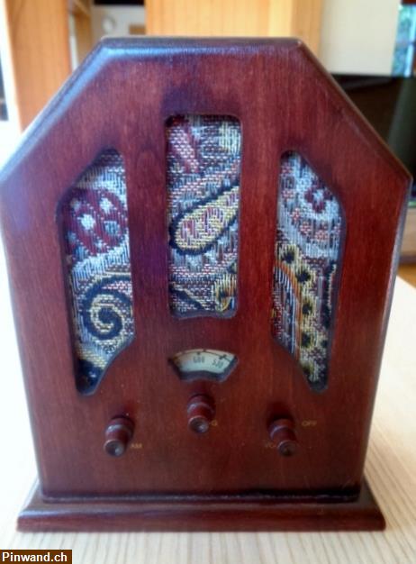 Bild 1: Aelteres Radio in altem Design zu verkaufen