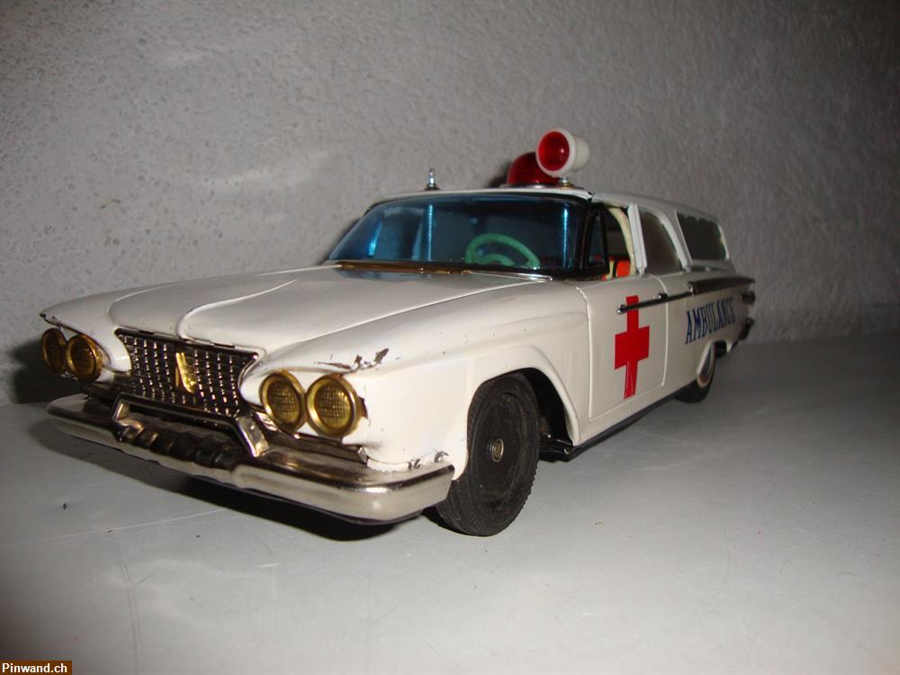 Bild 6: Alte Blech Ambulance Plymouth zu verkaufen