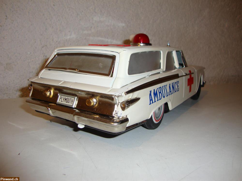 Bild 7: Alte Blech Ambulance Plymouth zu verkaufen
