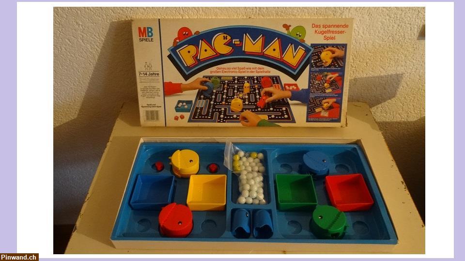 Bild 2: MB Spiele PAC-MAN - Das spannende Kugelfresser-Spiel zu verkaufen