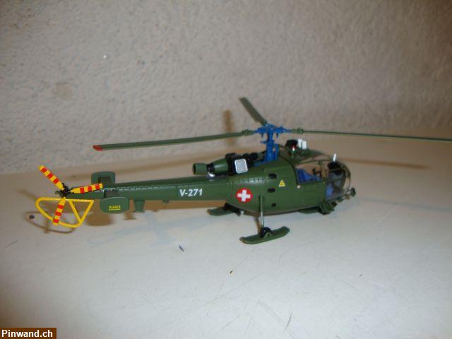 Bild 3: Helikoptermodell Alouette III V271 der Schweizer Armee zu verkaufen