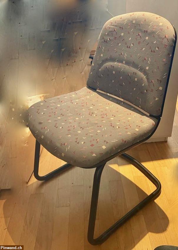 Bild 1: Stuhl, Schwingsessel, gepolstert günstig zu verkaufen