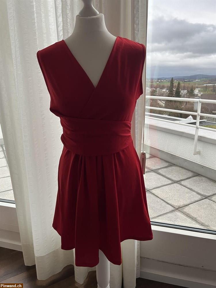 Bild 1: Rotes Sommerkleid Gr. M zu verkaufen