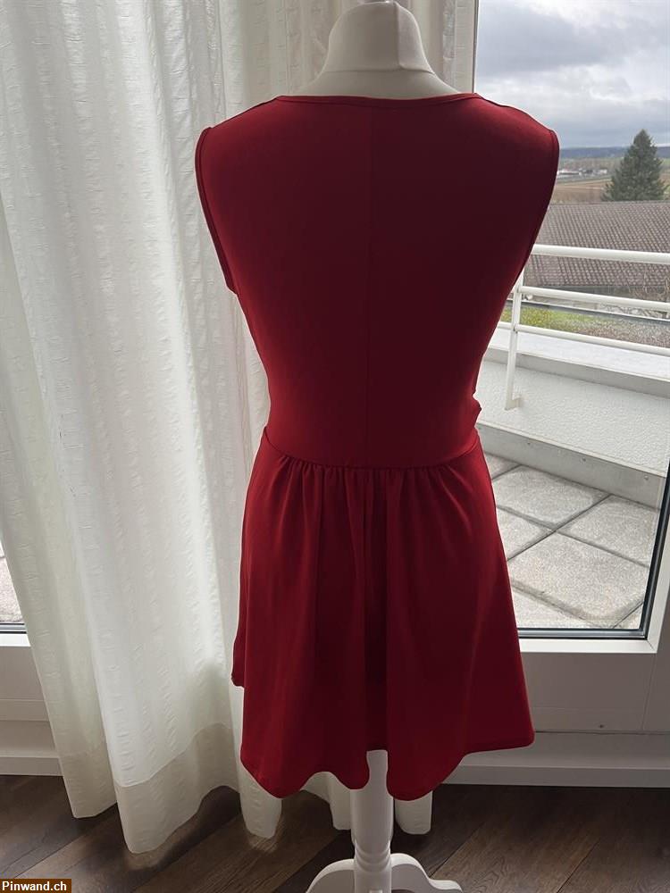 Bild 4: Rotes Sommerkleid Gr. M zu verkaufen