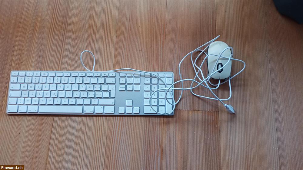 Bild 1: Apple Tastatur mit Maus gratis abzugeben