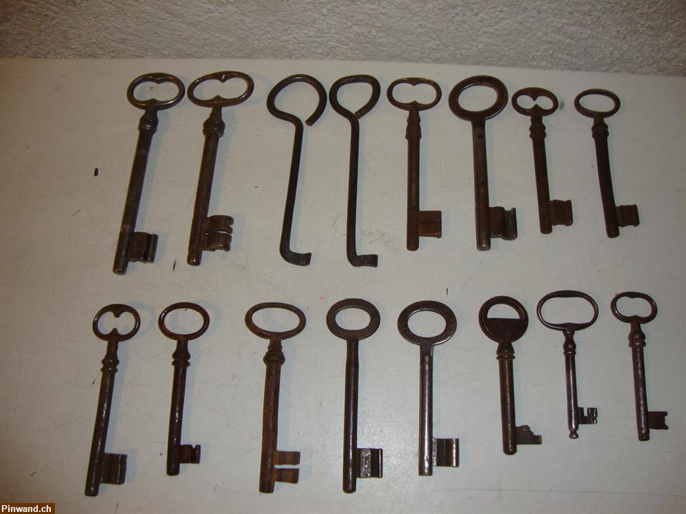 Bild 1: Lot alte Schlüssel 16 Stück zu verkaufen