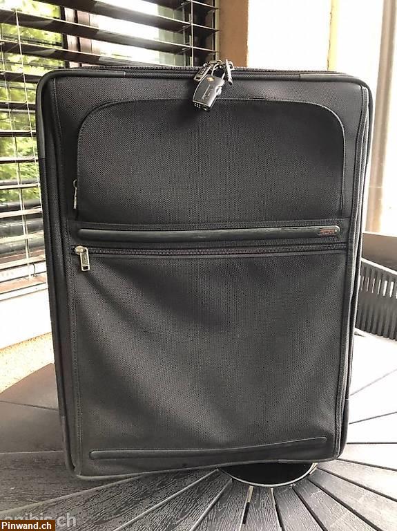 Bild 1: Tumi Alpha Koffer auf Zwei Rollen zu verkaufen