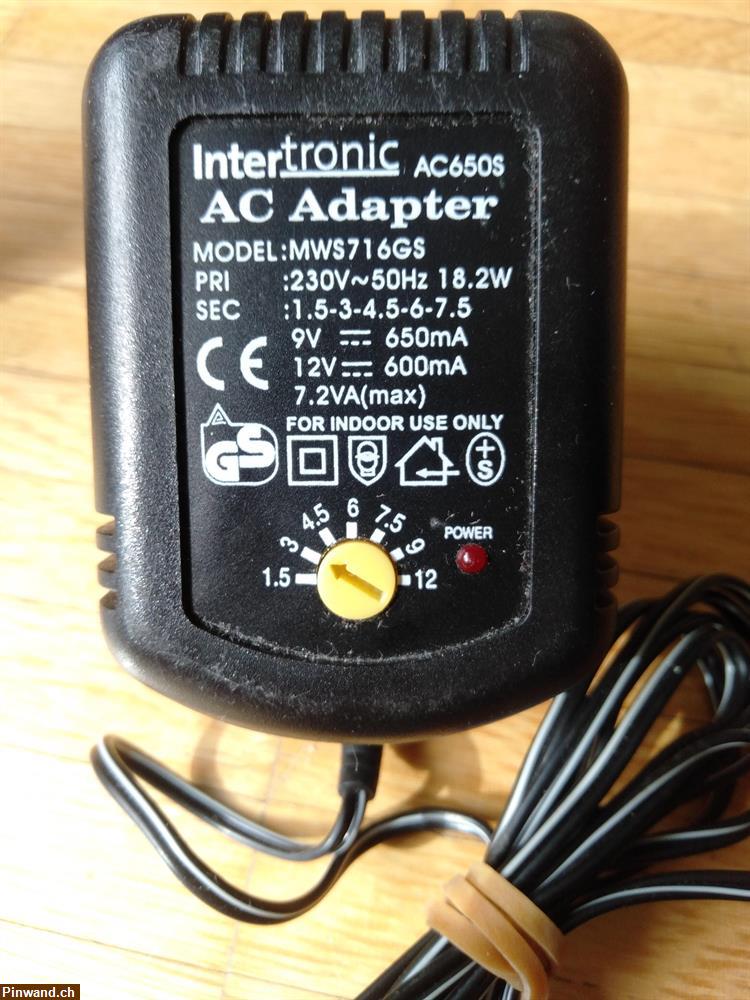 Bild 2: Intertronic Univesal AC Adapter - halber Preis