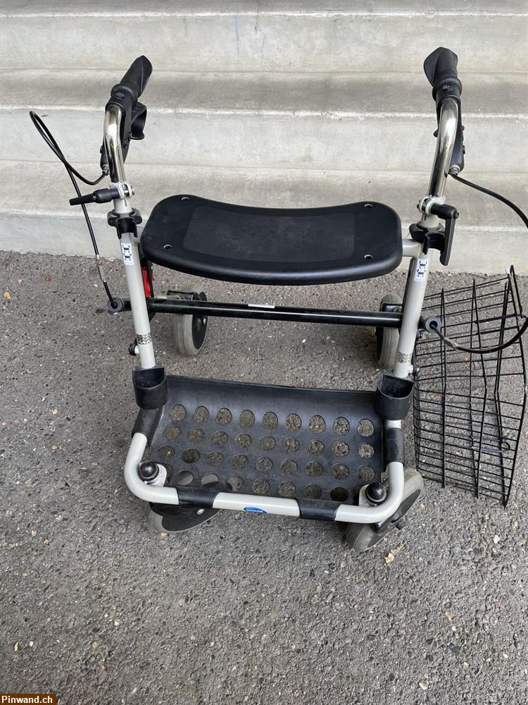 Bild 2: Solider Rollator zu verkaufen