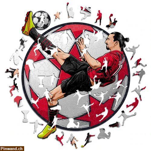 Bild 12: Holzpuzzle Mbappe, Messi, Ronaldo, Lamine Yamal, Vini Jr, Bellingham, Haaland, Neymar, Ibrahimovic