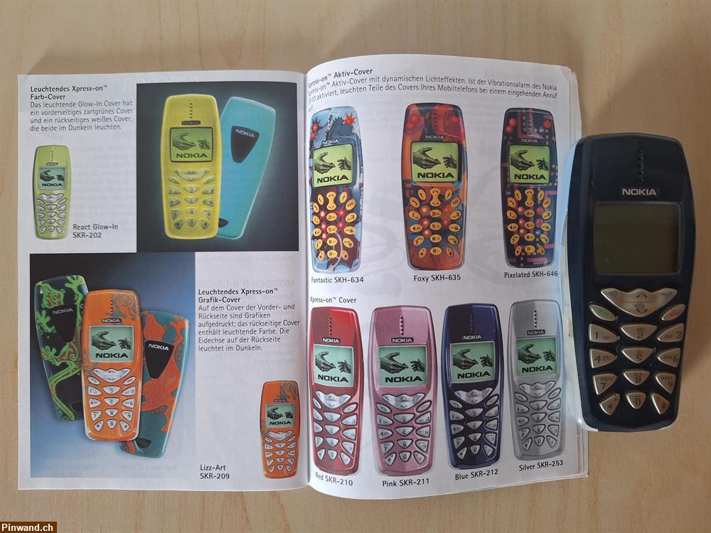 Bild 2: Nokia 3510 + Bedienungsanleitung