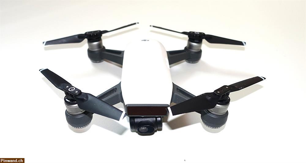 Bild 2: Verkauf: Drohne DJI Spark Quadrocopter