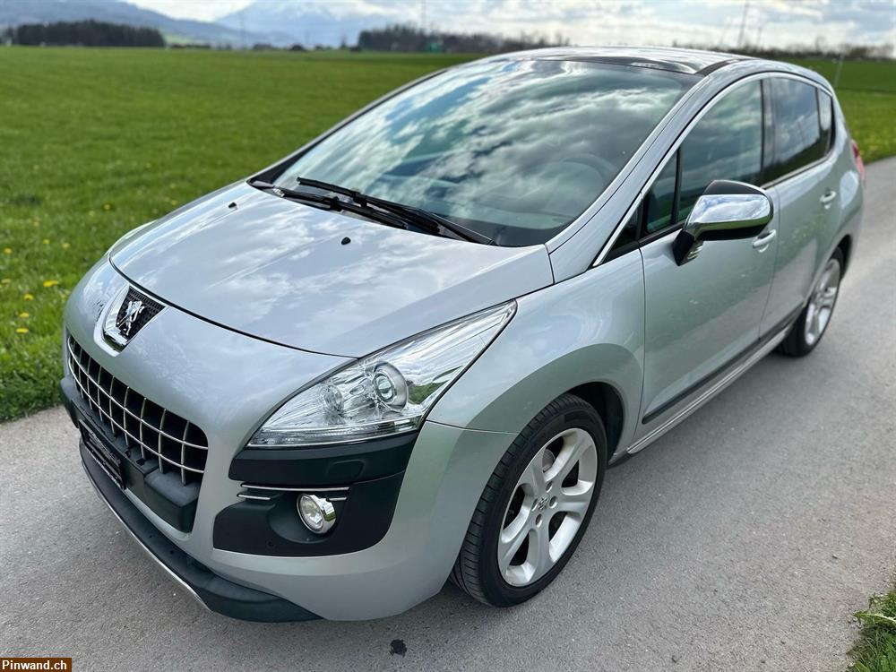 Bild 2: PEUGEOT 3008 1.6 16V T Platinum Tiptronic