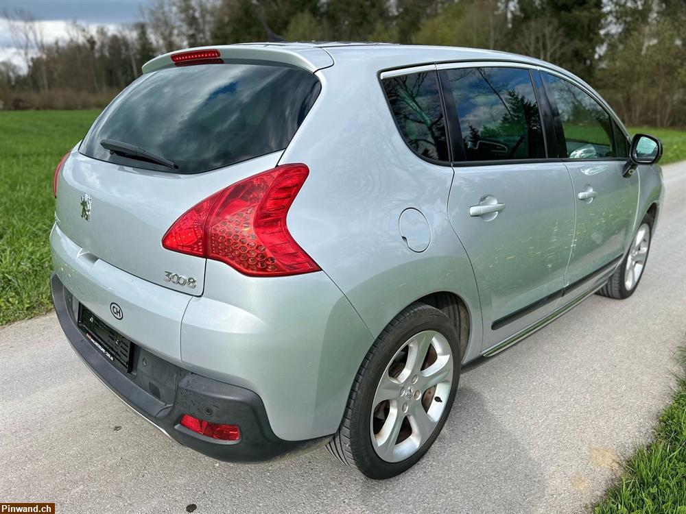 Bild 4: PEUGEOT 3008 1.6 16V T Platinum Tiptronic