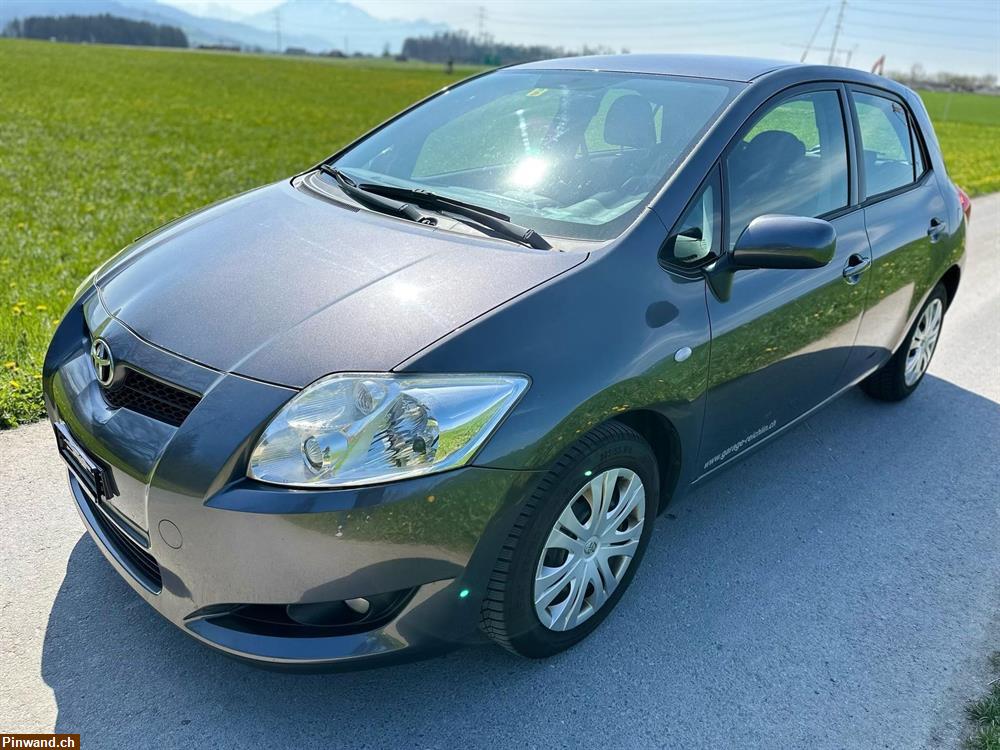 Bild 2: TOYOTA Auris 1.6 Style