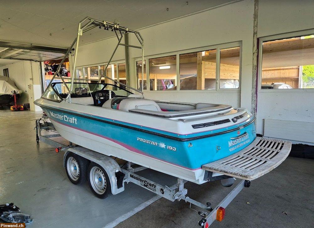 Bild 1: Boot Mastercraft V8 mit Anhänger