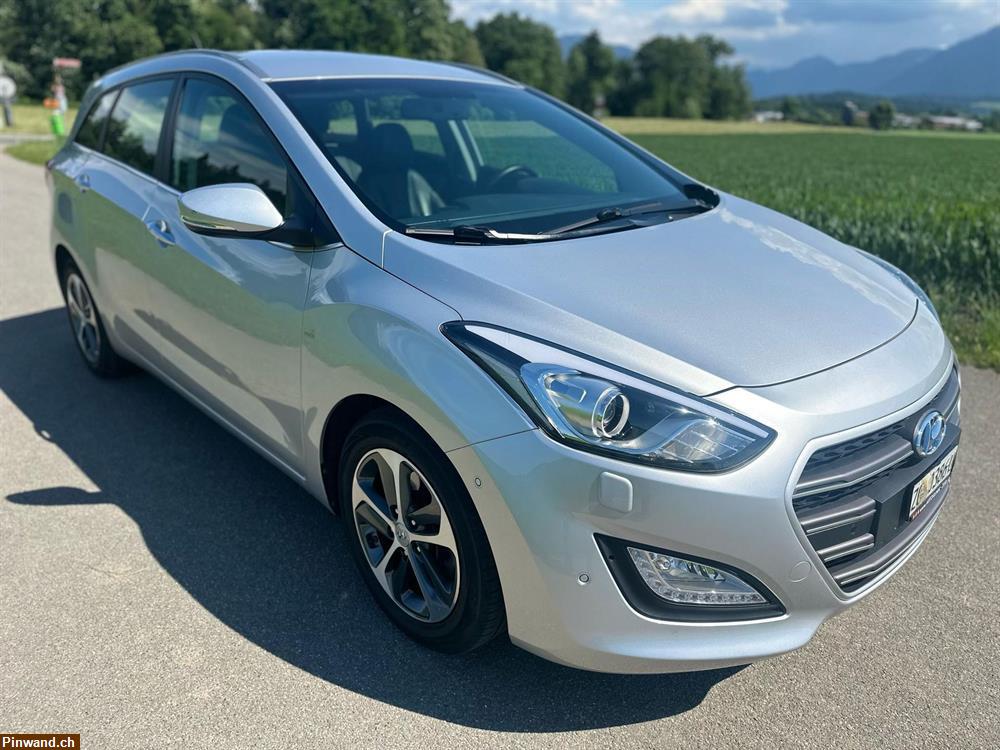 Bild 3: HYUNDAI i30 Wagon 1.6 CRDi Plena Automatic DCT