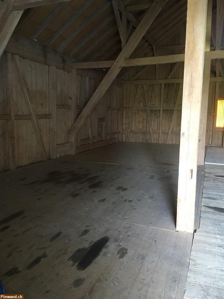 Bild 4: Einstellplatz in geschlossener Scheune