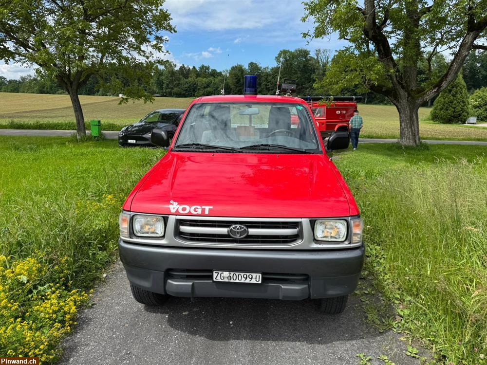 Bild 3: TOYOTA Hilux RZN 168