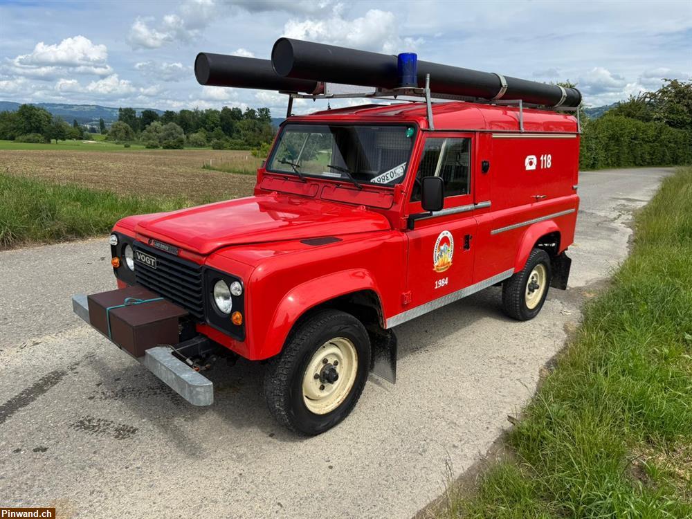 Bild 2: LAND ROVER 110 ex Feuerwehr