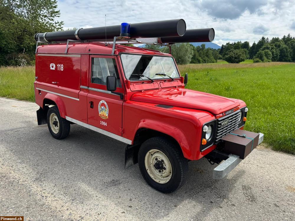 Bild 4: LAND ROVER 110 ex Feuerwehr