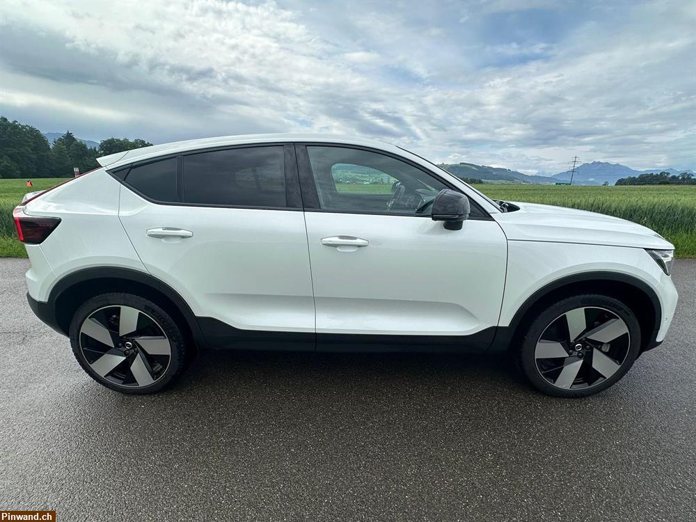 Bild 4: VOLVO C40 Recharge P8 Twin AWD Pure Electric Ultimate