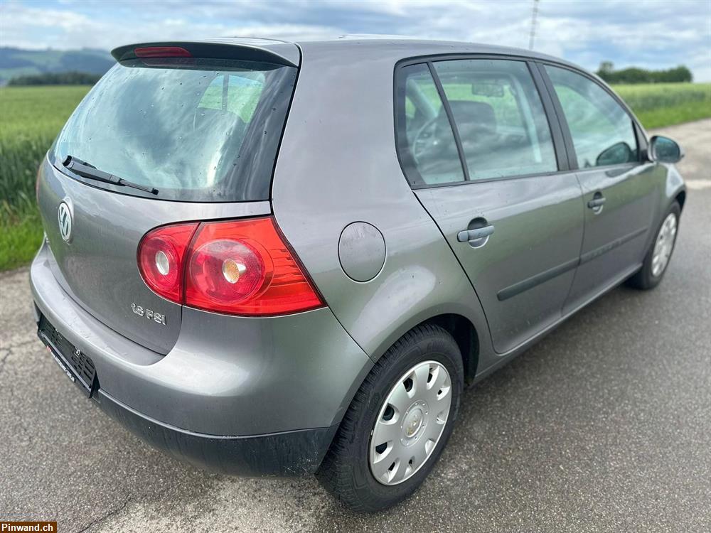 Bild 6: VW Golf 1.6 FSI Sportline