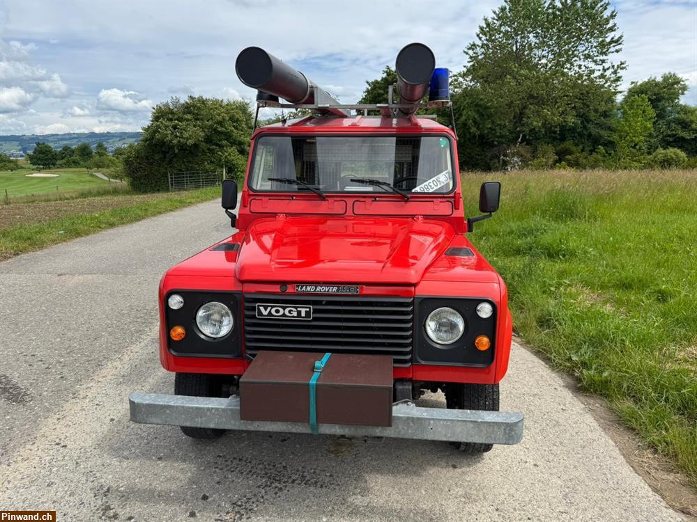 Bild 3: LAND ROVER 110 ex Feuerwehr