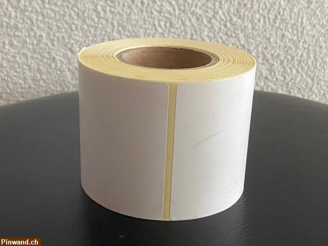 Bild 1: Thermoetiketten-Rollen permanent haftend