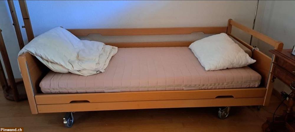 Bild 1: Pflegebett zu verkaufen