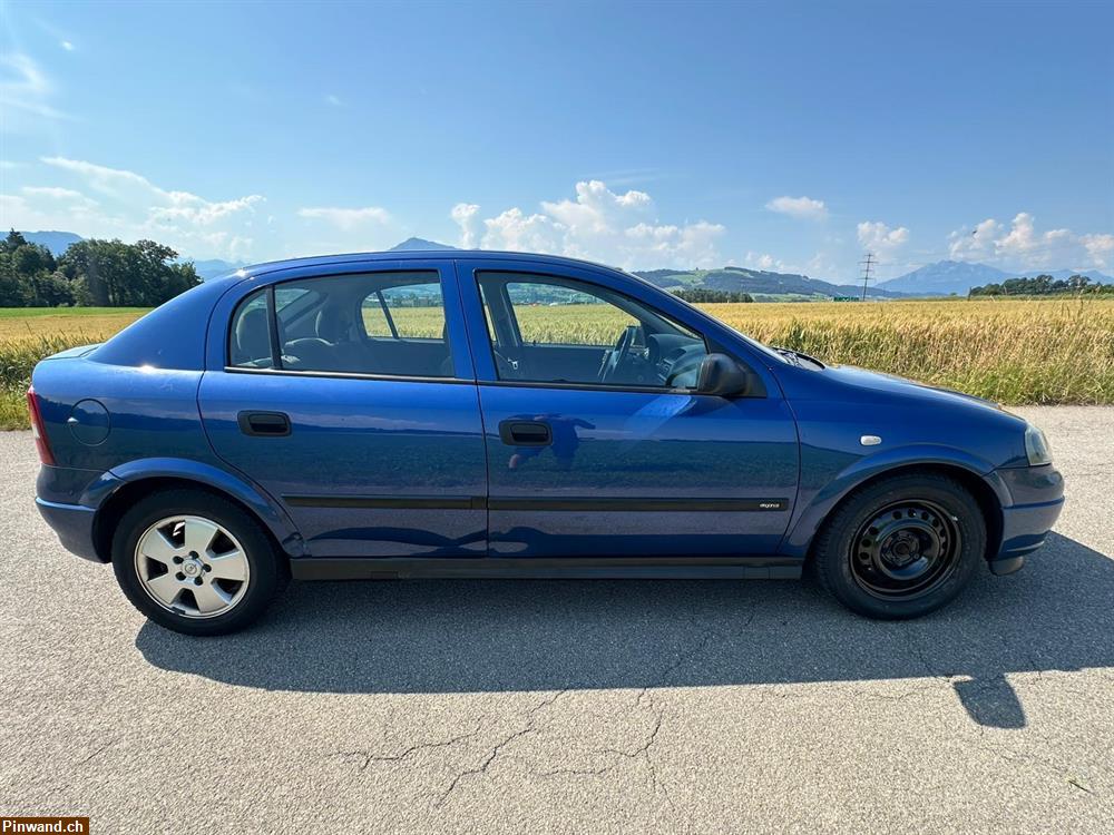 Bild 5: OPEL Astra 2.2i 16V Edition 2000