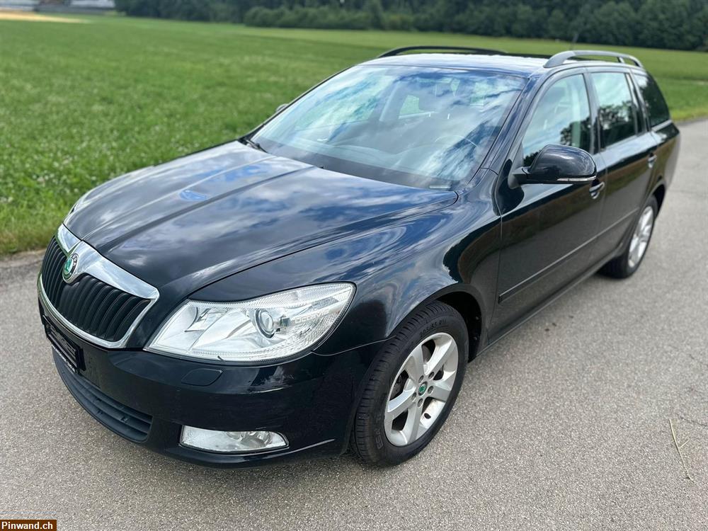 Bild 2: SKODA Octavia Combi 1.8 TSI Elegance 4x4