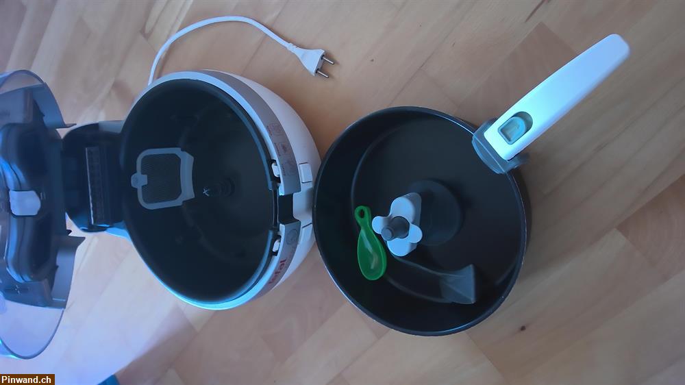 Bild 1: Tefal Heissluftfriteuse zu verkaufen