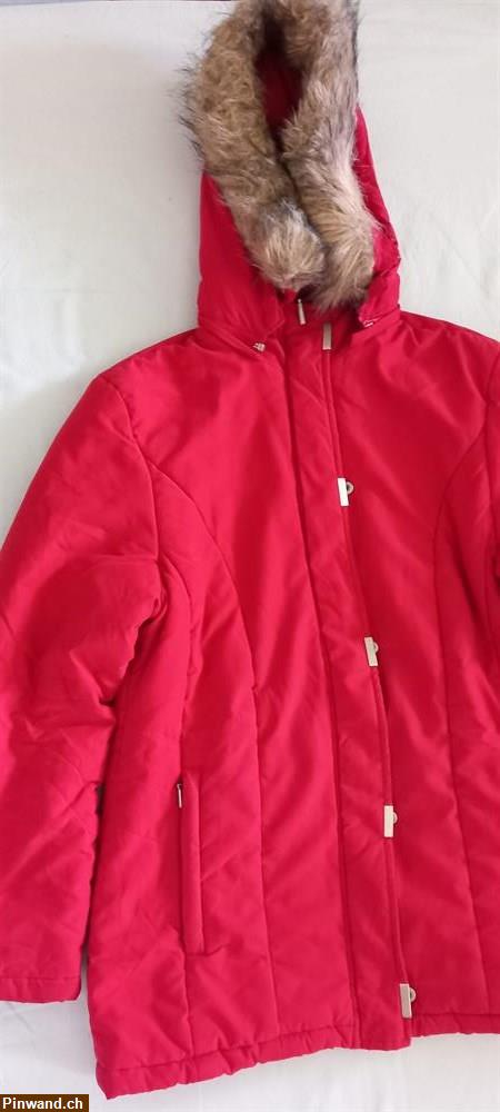 Bild 1: Winterjacke rot