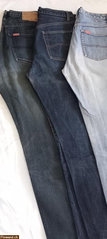 Bild 4: Diverse Hosen Jeans