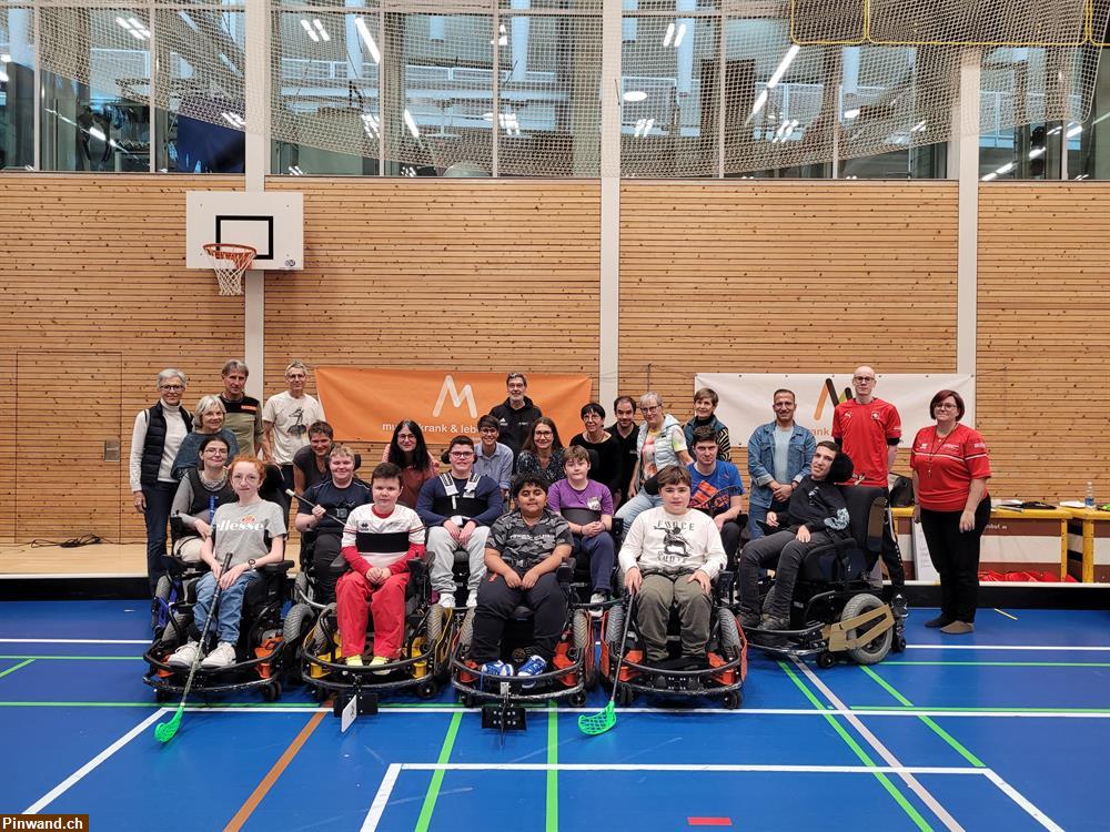 Bild 1: Betreuungspersonen für Sportcamp gesucht