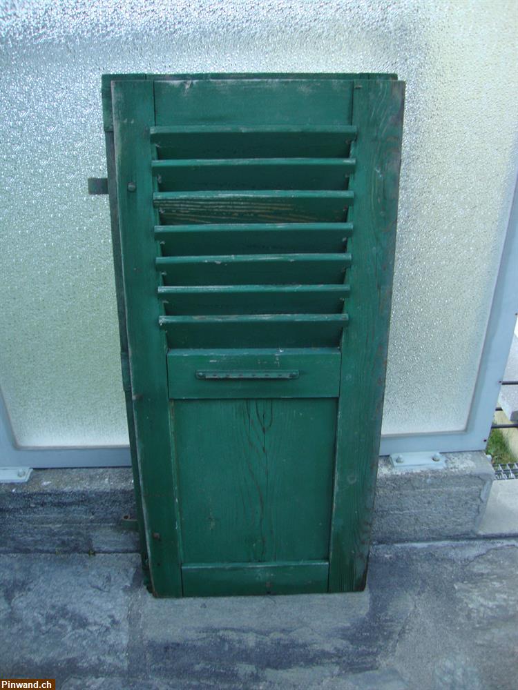 Bild 1: Alter Fensterladen zu verkaufen
