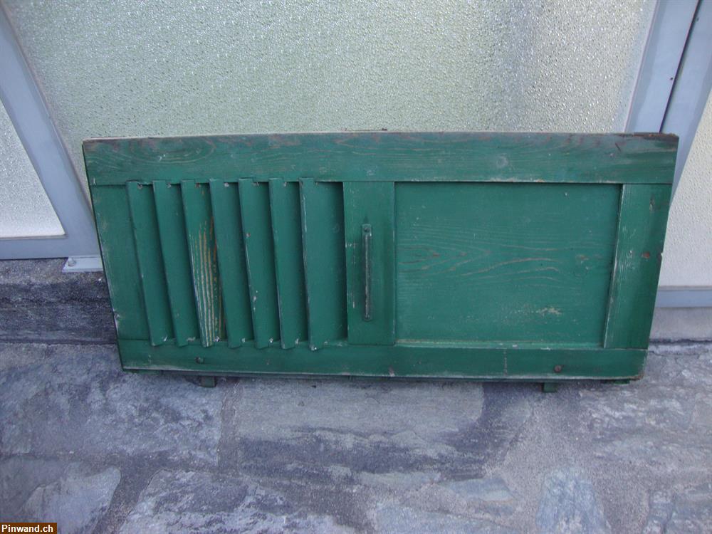 Bild 2: Alter Fensterladen zu verkaufen