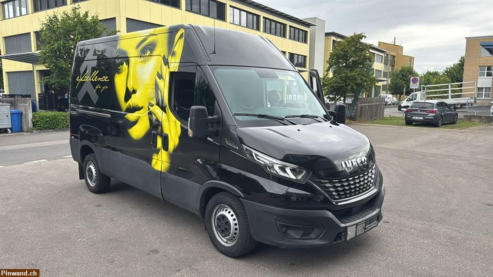 Bild 3: IVECO 33 S 14 AHK Kasten Automat Navi Xenon