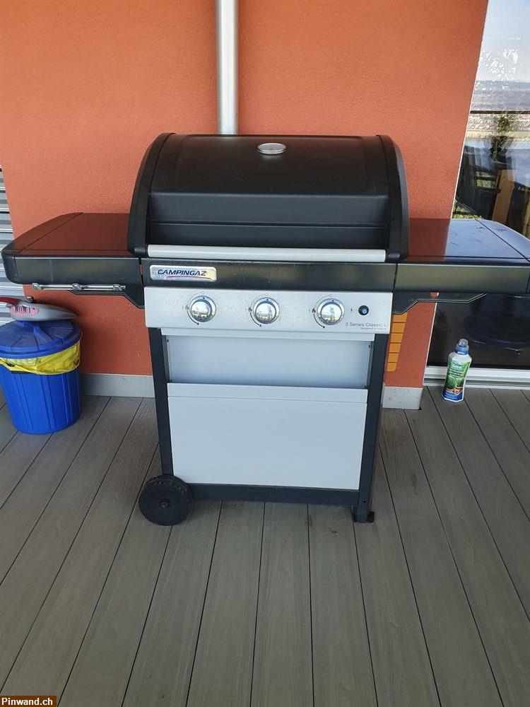 Bild 2: Gasgrill mit 3 Brennern zu verkaufen