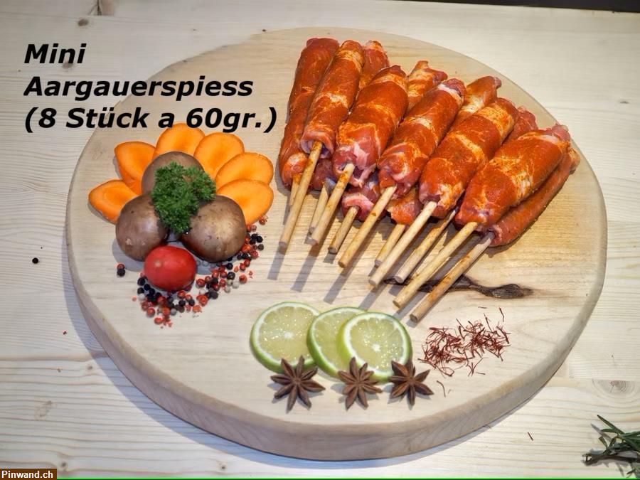 Bild 3: Grill-Angebot mit Fleisch & Würste